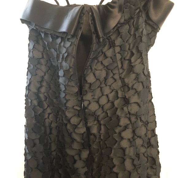 Black Wayne Clark Gown - Size 8 - Picture 5 of 6